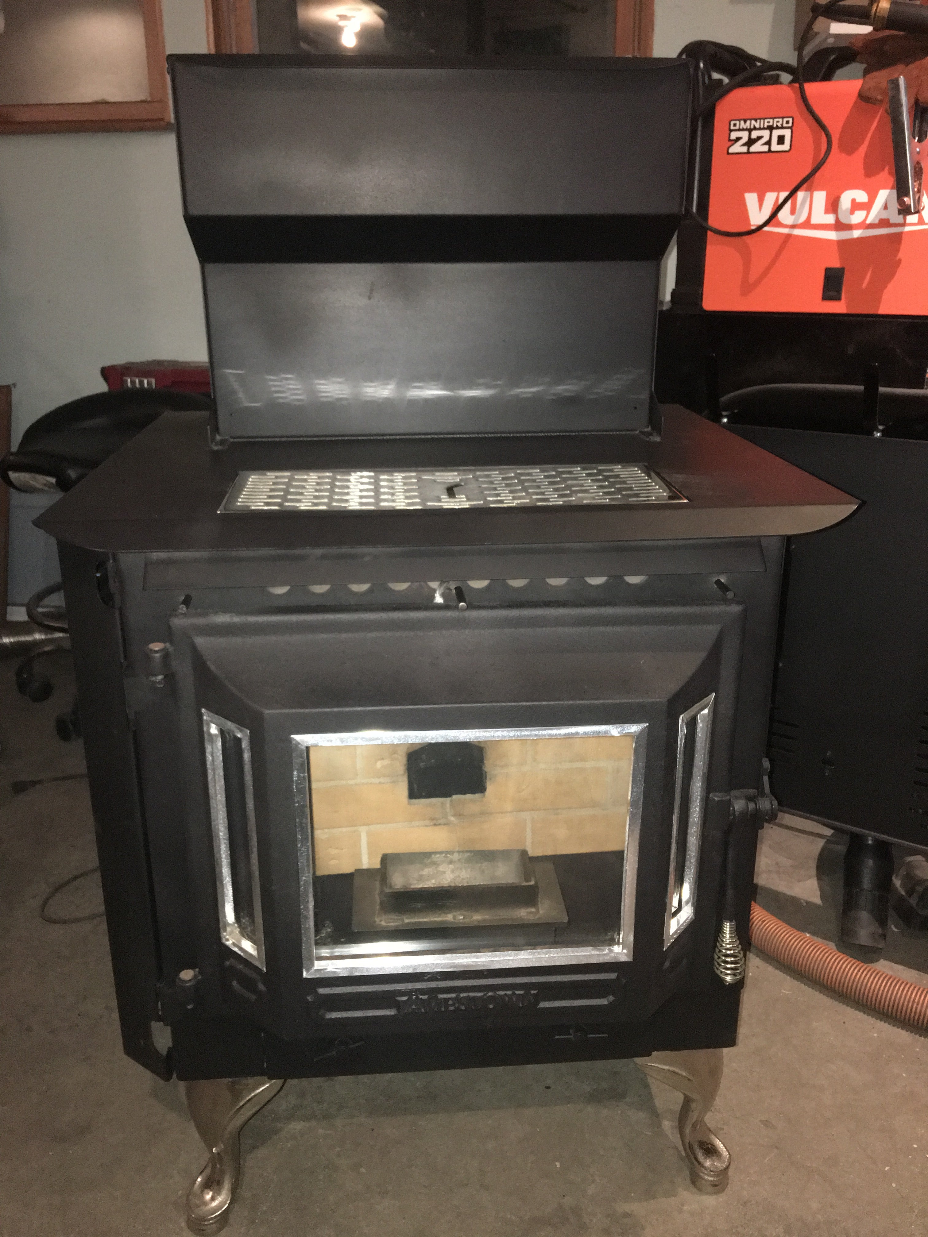 Sold - Jamestown J2000 Wood Pellet Stove 45K BTUs for up to 2,200 SqFt – Pellet  Stove Master