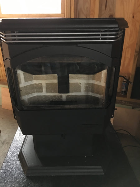 Sold - Travis Lopi Pioneer Bay wood pellet stove 30K BTUs